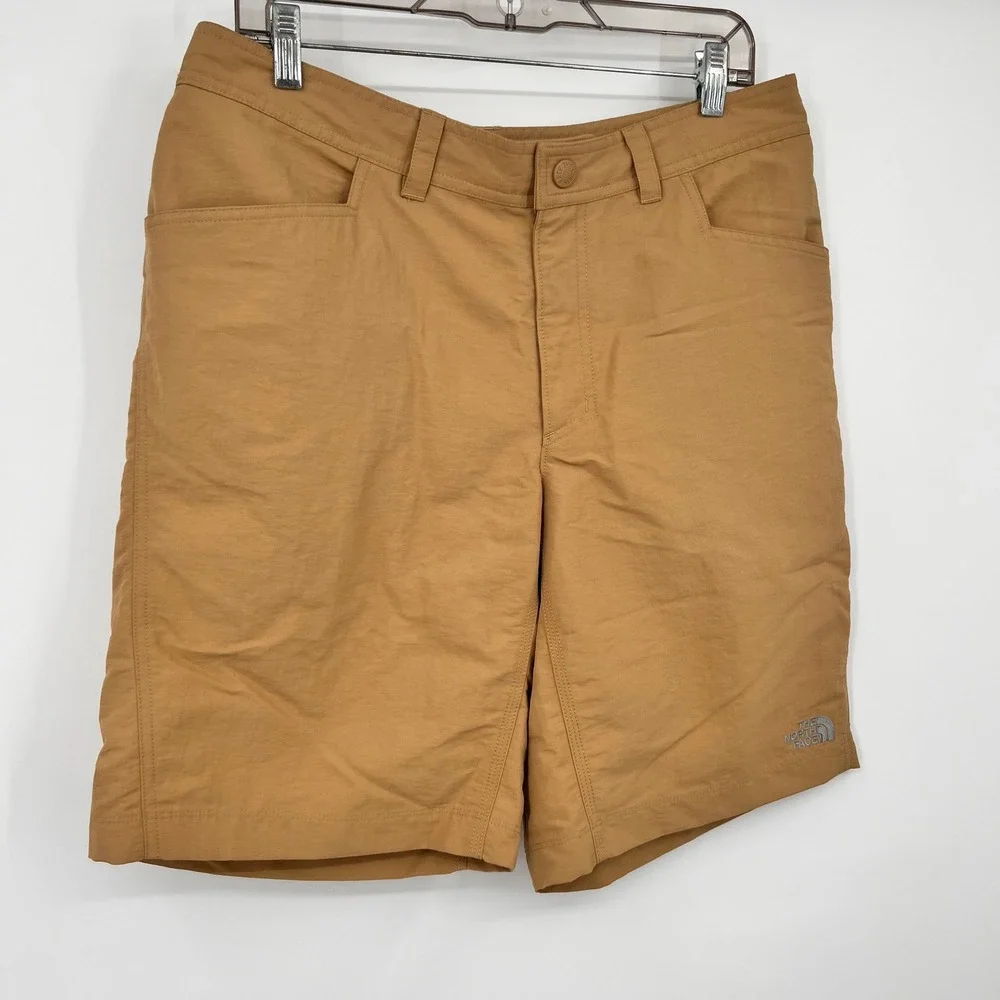 The North Face Mens Hiking Shorts Tan Khaki Nylon Size 32 Regular 10 Inch Inseam